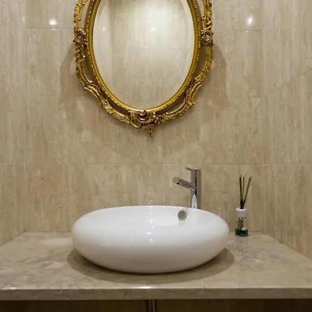 Feels Like Marques Central Flat Apartman